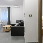 Apartman Delalle *