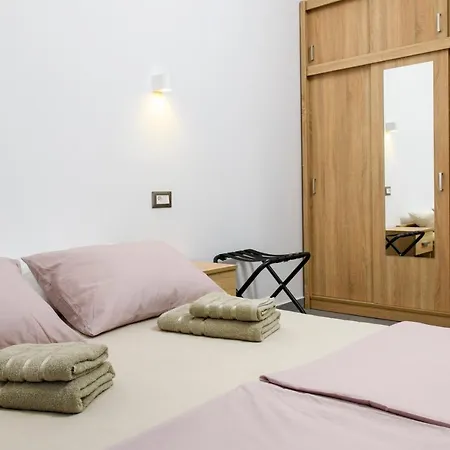 Apartman Delalle *