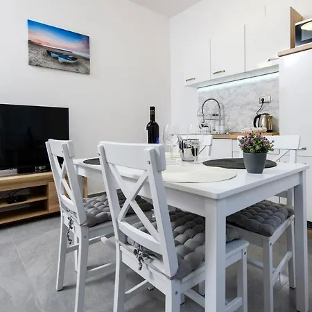 アパート Delalle スプリト